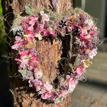 NIEUW; Stoer hart met lieve bloemetjes, 32cm